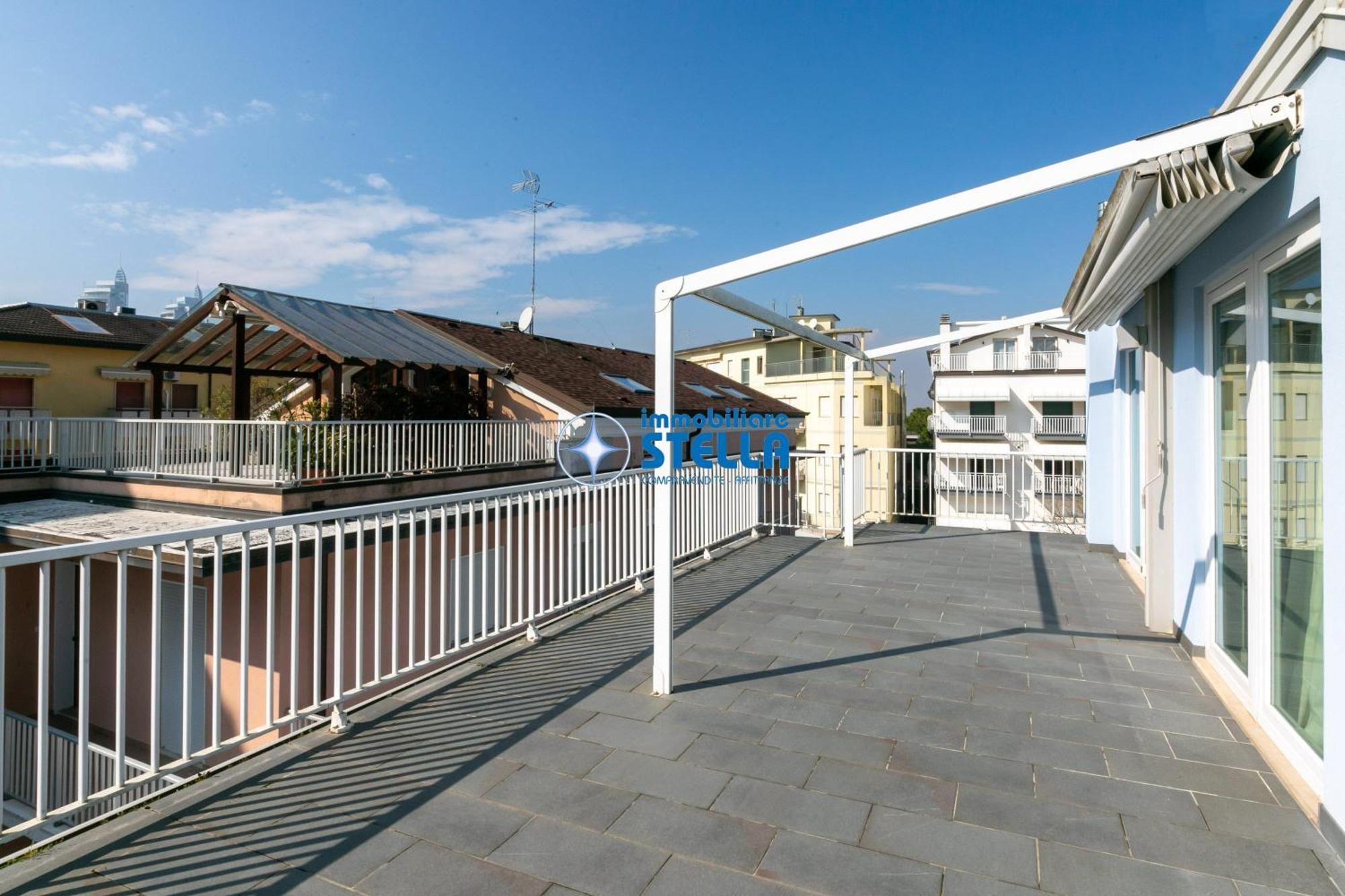 Residence Adriatica Lido di Jesolo Exterior photo